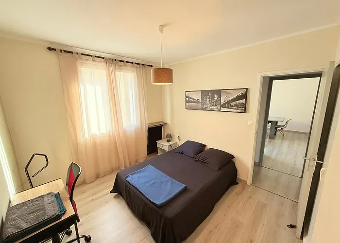 Διαμέρισμα Les Arenes De - Centre 10 Min Gare -parking- 2 *
